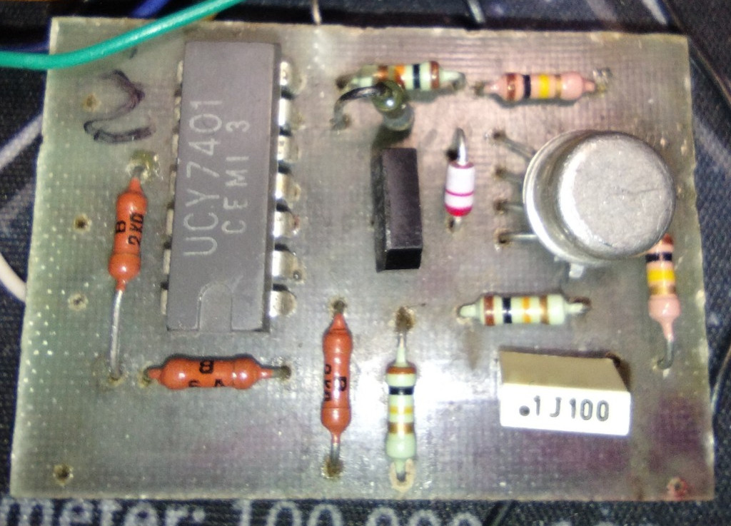 https://pigwa.code32.org/darczi1/t2k_cs_clone/t2k_pcb_top_a.jpg