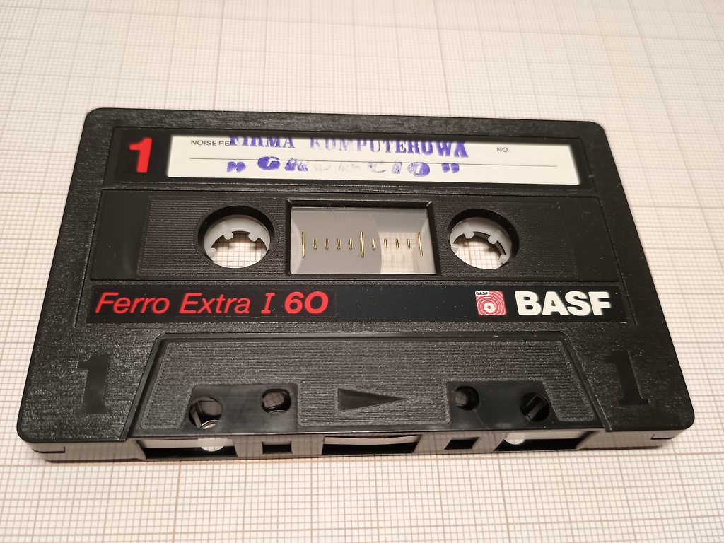 https://pigwa.code32.org/grubcio/photos/grubcio_tape_ex3.jpg