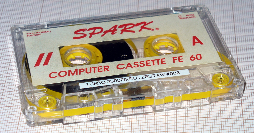 https://pigwa.code32.org/uicr0bee/tapes/KSO_Turbo_2000/Zestaw_03/zestaw03_tape.jpg
