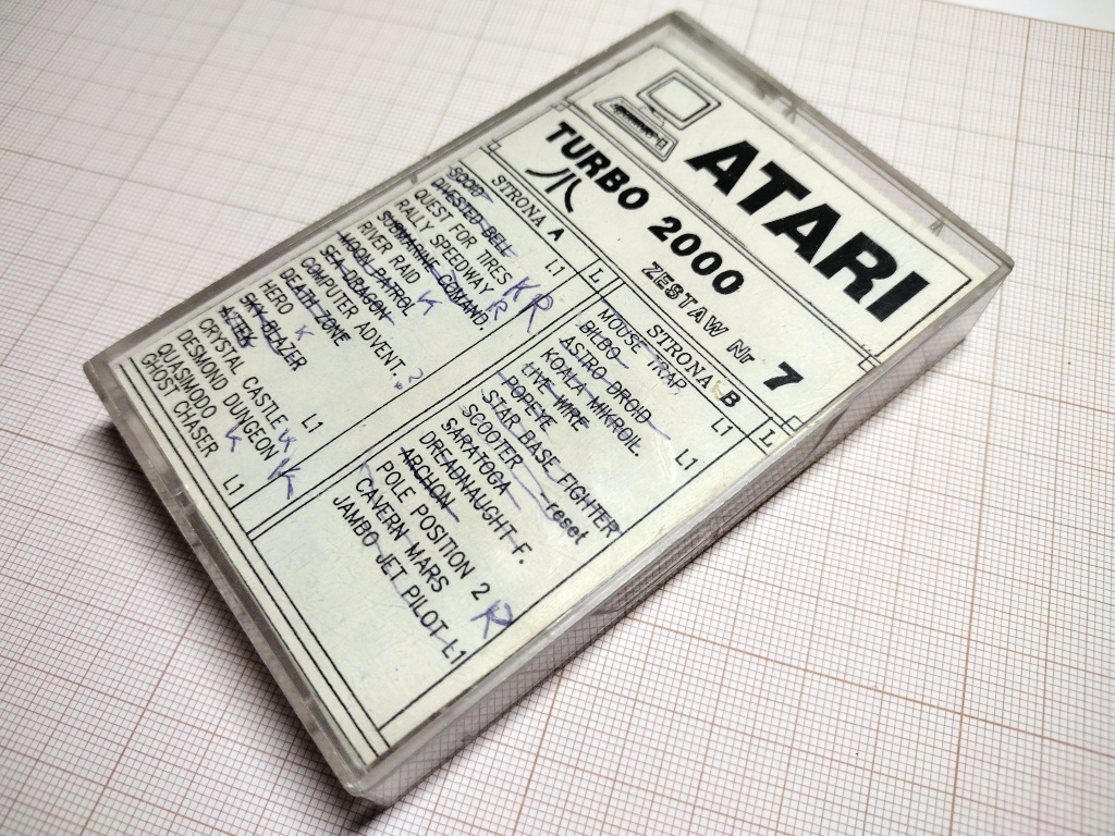 https://pigwa.code32.org/uicr0bee/tapes/KSO_Turbo_2000/Zestaw_07/KSO_Turbo2000_Zestaw_7_wkladka.jpg
