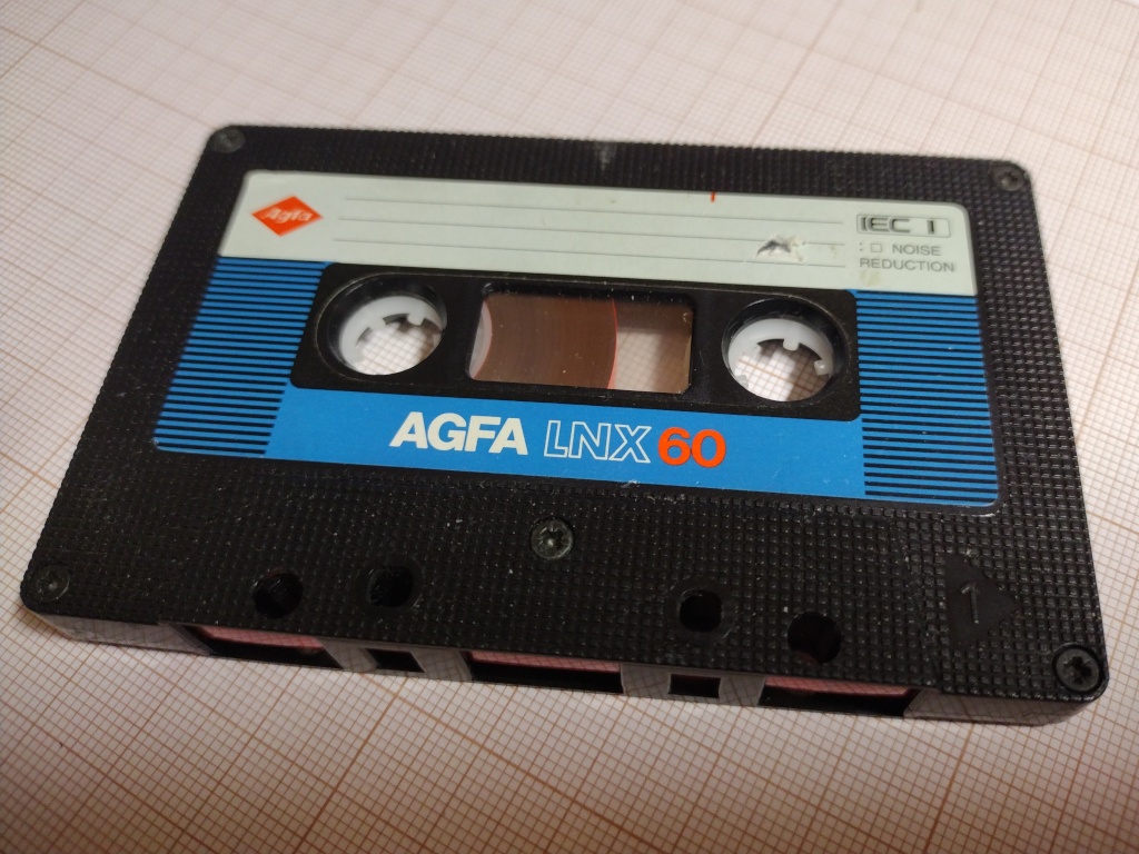 https://pigwa.code32.org/uicr0bee/tapes/KSO_Turbo_2000/Zestaw_16/zestaw16_tape.jpg