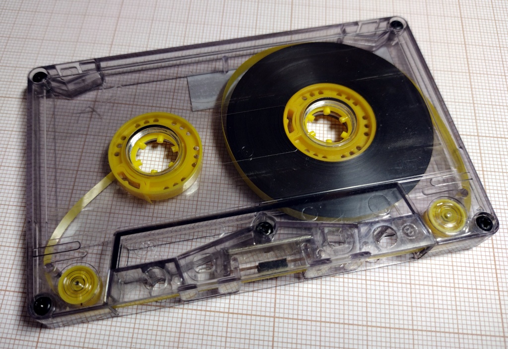 https://pigwa.code32.org/uicr0bee/tapes/KSO_Turbo_2000/Zestaw_20/zes20_tape.jpg