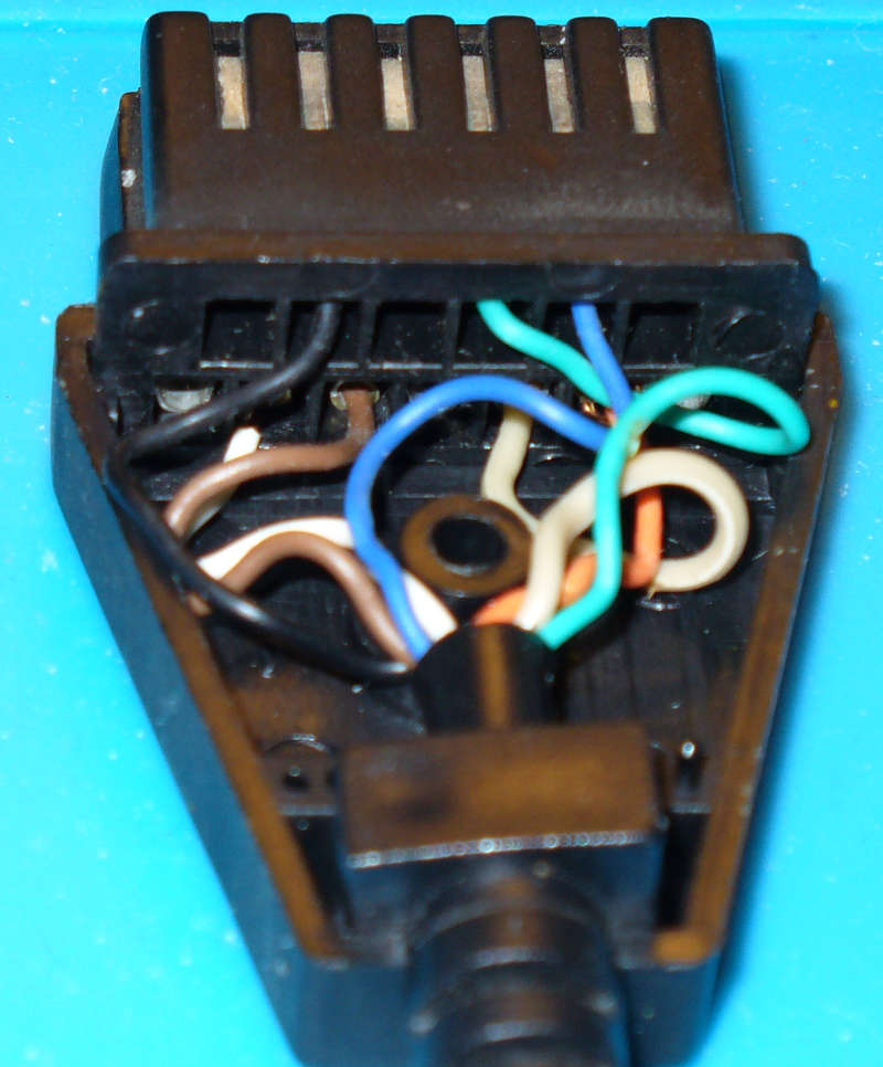 https://pigwa.code32.org/uicr0bee/turbo_systems/Turbo_Star_Plus/photos/tsp_sio_plug_b.jpg
