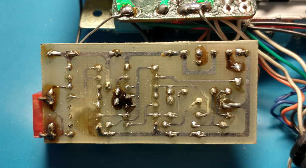 https://pigwa.code32.org/uicr0bee/turbo_systems/UmEx/photo/UmEx_pcb_bot.jpg